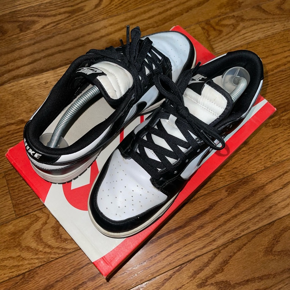 Nike dunk lows Black and White Sneakers size 8.5 men’s used comes with og box